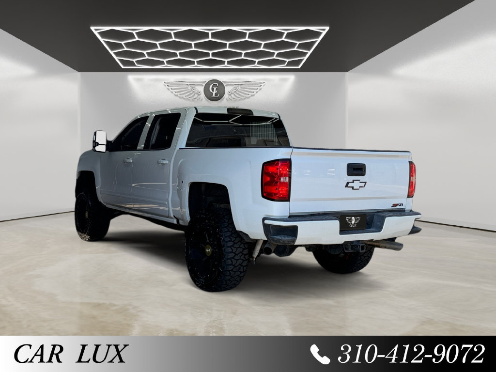Used 2018 Chevrolet Silverado 1500 LT w/ All Star Edition AWD/4WD image 3