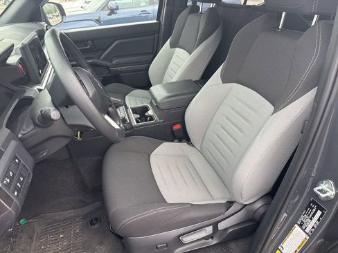 Used 2025 Toyota 4Runner TRD Off-Road image 7