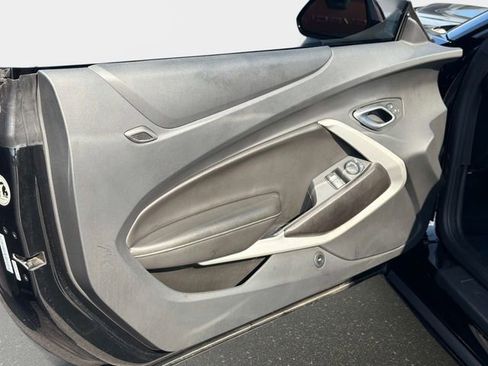 Used 2022 Chevrolet Camaro LT RWD image 11