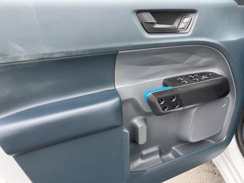 Used 2025 Ford Maverick Lobo image 27