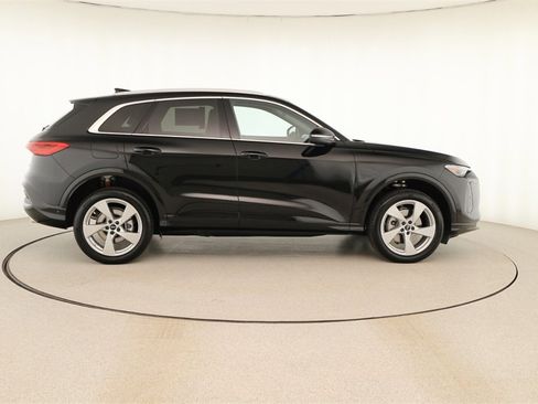 New 2025 Audi Q5 Premium Plus image 8