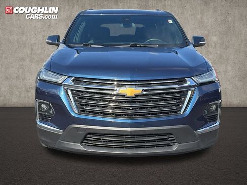Used 2023 Chevrolet Traverse LT AWD/4WD image 2
