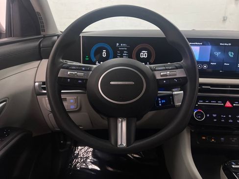 Used 2025 Hyundai Tucson Blue AWD/4WD image 17