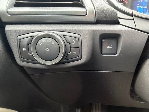 Used 2016 Ford Fusion Titanium image 21