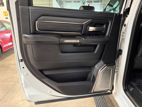 Used 2021 RAM 2500 Limited AWD/4WD image 37
