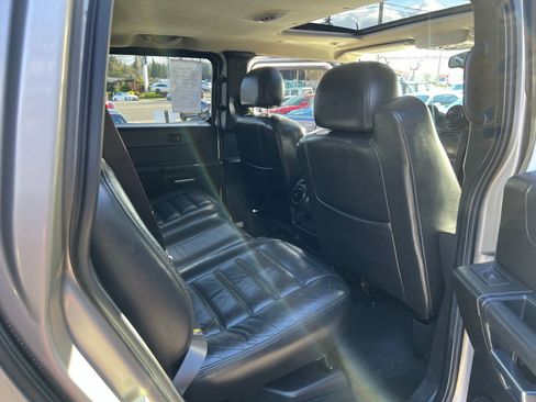Used 2005 HUMMER H2 w/ Preferred Equipment Group AWD/4WD image 27