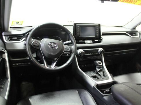 Used 2019 Toyota RAV4 XLE Premium w/ All Weather Liner Package AWD/4WD image 7