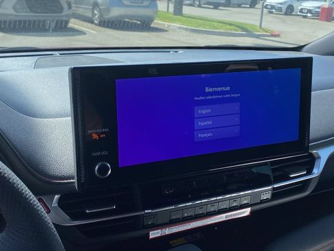 Certified 2026 Toyota Sienna XSE FWD image 8