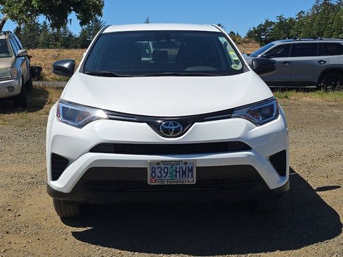Used 2018 Toyota RAV4 LE w/ All Weather Liner Package AWD/4WD image 3