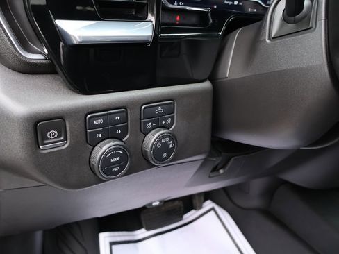 Used 2022 Chevrolet Silverado 1500 LT image 31