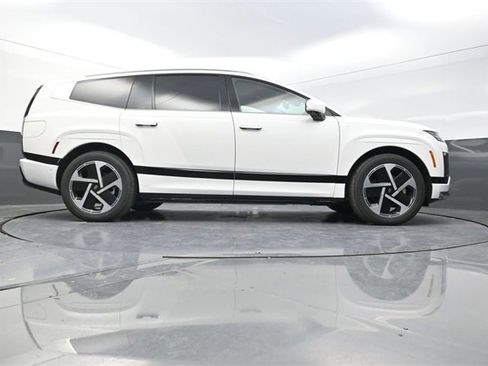 New 2026 Hyundai Ioniq 9 Calligraphy image 39