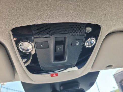 Used 2023 Kia Niro Wave FWD image 22