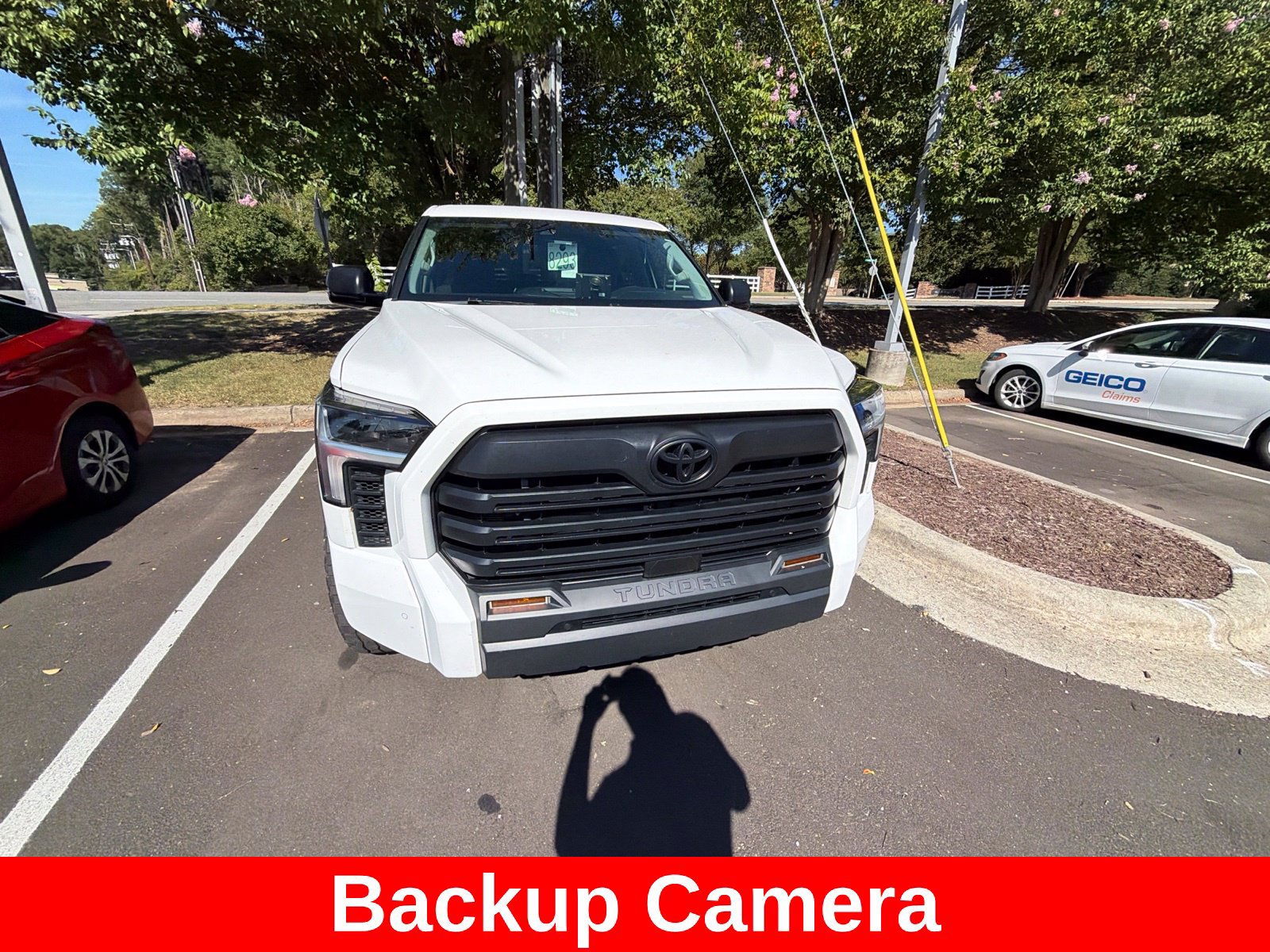 Used 2023 Toyota Tundra SR5 w/ SR5 Convenience Package AWD/4WD image 4
