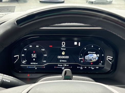 Used 2023 GMC Yukon Denali Ultimate image 17