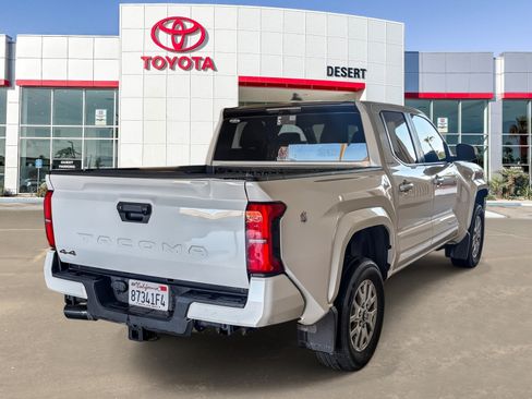 Used 2025 Toyota Tacoma SR5 AWD/4WD image 6