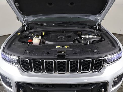 Used 2021 Jeep Grand Cherokee L Overland w/ Luxury Tech Group IV image 27