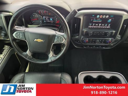 Used 2018 Chevrolet Silverado 1500 LT w/ Texas Edition AWD/4WD image 27