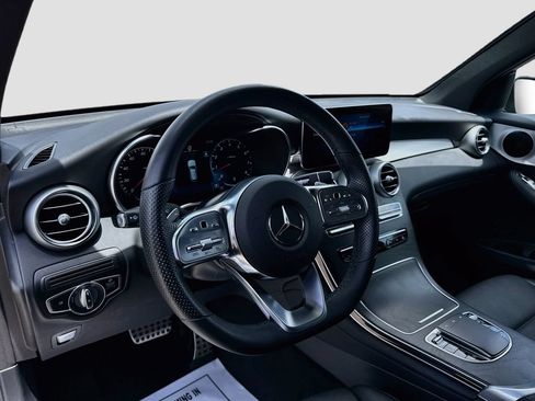 Used 2022 Mercedes-Benz GLC 300 image 10