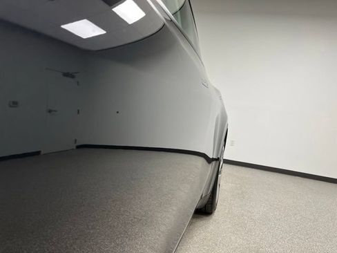 Used 2024 Tesla Model Y 2WD image 13