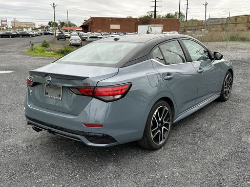 Used 2024 Nissan Sentra SR w/ SR Premium Package FWD image 8