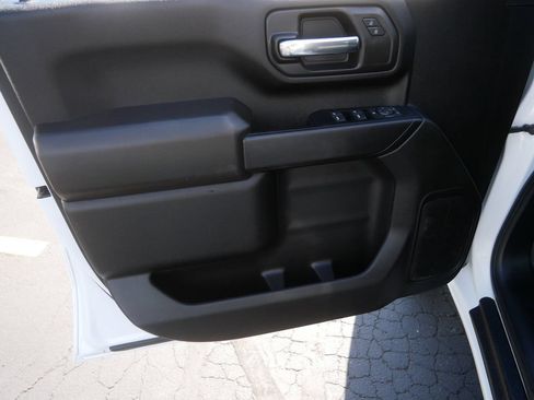 Used 2024 GMC Sierra 2500 Pro AWD/4WD image 18
