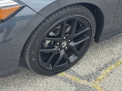Used 2025 Honda Civic Sport image 11