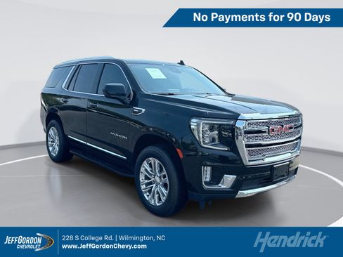 Used 2023 GMC Yukon SLT AWD/4WD image 1