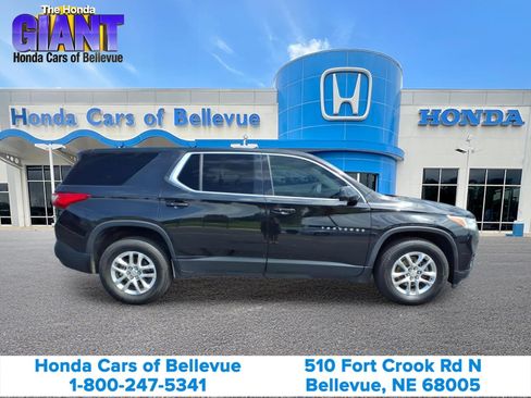 Used 2020 Chevrolet Traverse LS AWD/4WD image 4