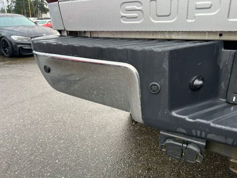 Used 2011 Ford F350 Lariat w/ FX4 4X4 Off-Road Pkg image 5