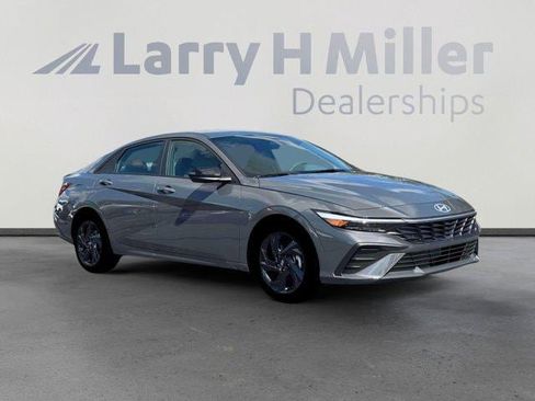 New 2026 Hyundai Elantra Sport FWD image 10