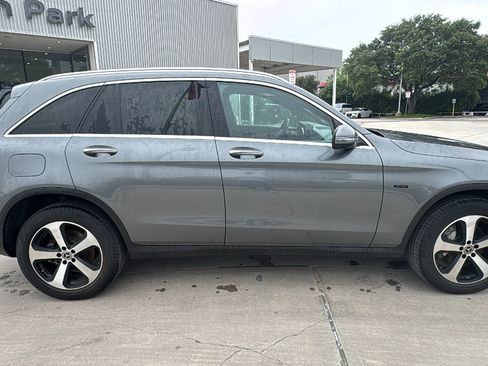 Used 2019 Mercedes-Benz GLC 350e 4MATIC image 8