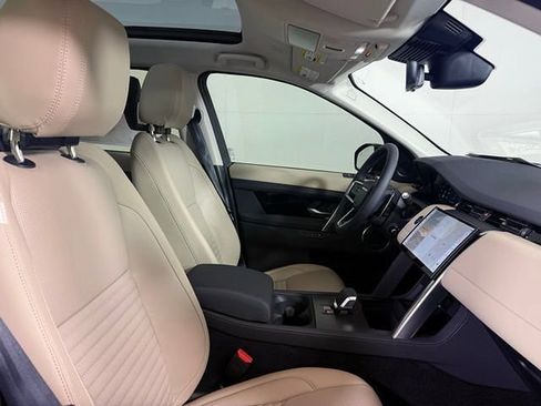 New 2025 Land Rover Discovery Sport S image 36