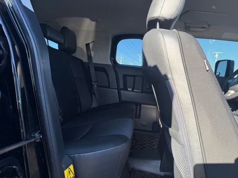 Used 2014 Toyota FJ Cruiser 4WD image 18