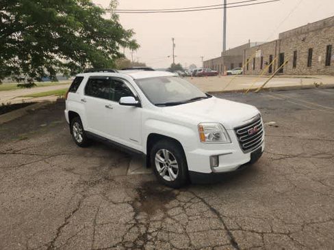 Used 2017 GMC Terrain SLE w/ Driver Alert Package I FWD image 7