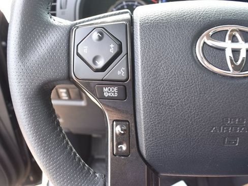Used 2021 Toyota 4Runner Venture w/ Moonroof Package AWD/4WD image 20