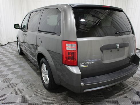 Used 2010 Dodge Grand Caravan SE FWD image 24