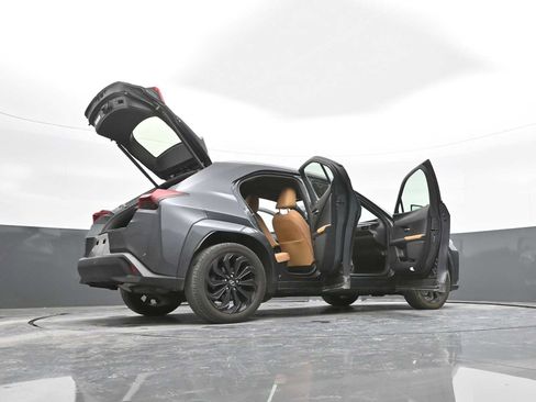 Used 2024 Lexus UX 250h AWD w/ Premium Package image 45