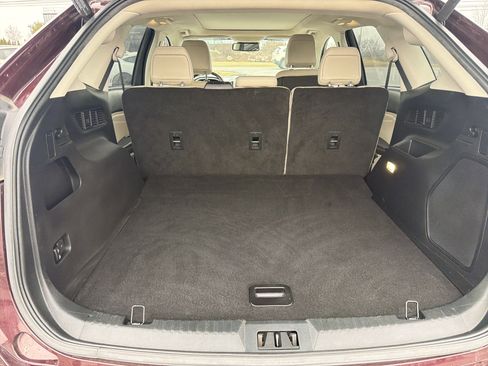 Used 2020 Ford Edge Titanium image 5