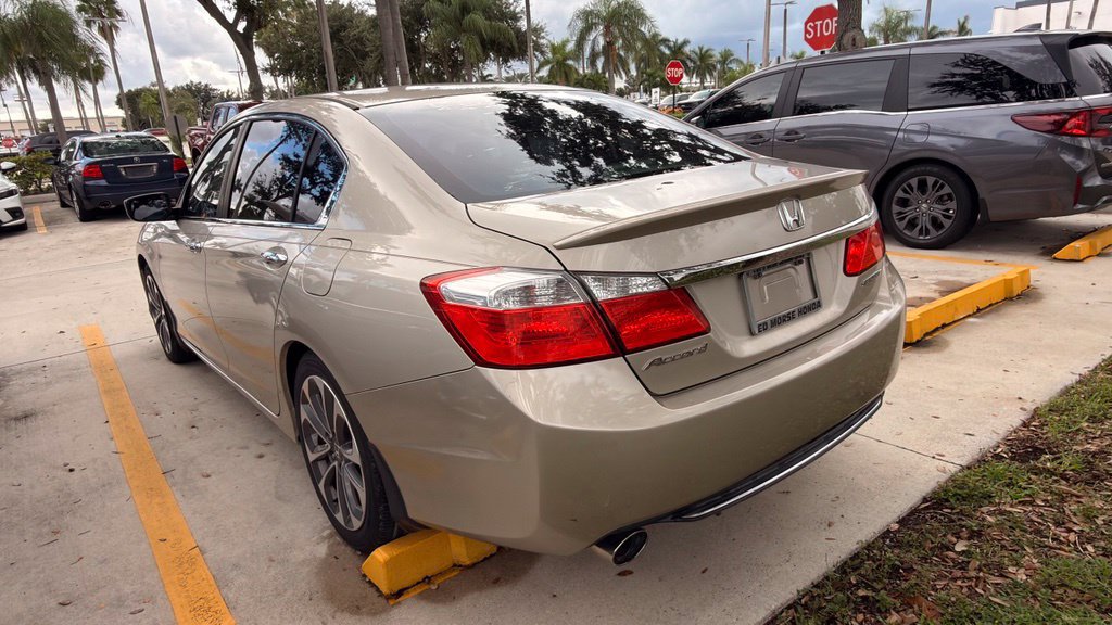 Used 2014 Honda Accord Sport image 8
