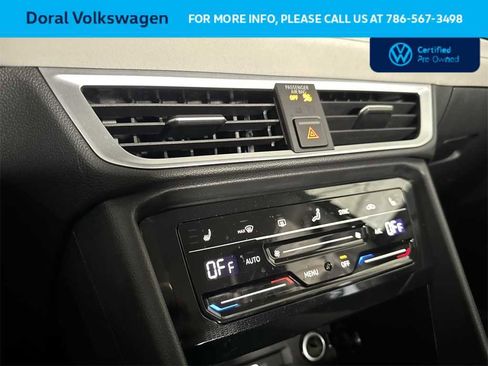 Used 2025 Volkswagen Taos SE image 20