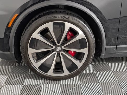 Certified 2025 Porsche Macan 4S Electric AWD/4WD image 11