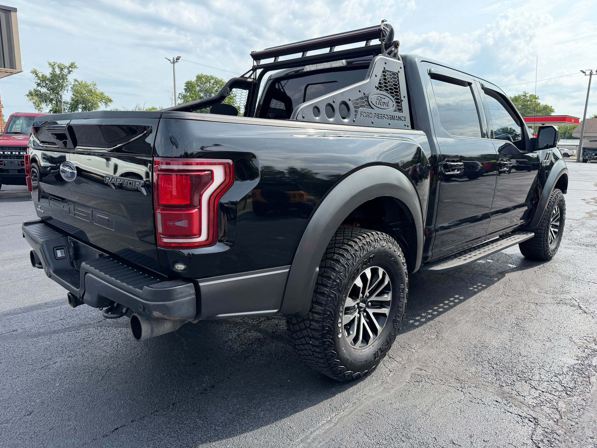 Used 2020 Ford F150 Raptor w/ Equipment Group 802A Luxury AWD/4WD image 7