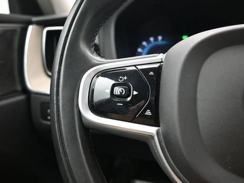 Used 2022 Volvo XC60 B5 Inscription w/ Advanced Package image 26