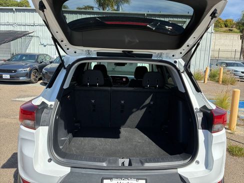 Used 2025 Chevrolet TrailBlazer LT image 30