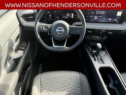 New 2026 Nissan Kicks SV w/ SV Premium Package FWD image 13