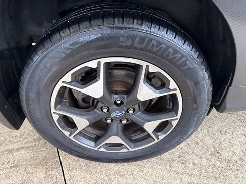 Used 2019 Subaru Crosstrek 2.0i Premium w/ Eyesight System image 10