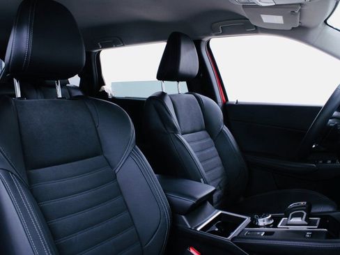 Used 2023 Mitsubishi Outlander SE image 27