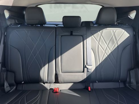 Used 2025 Ford Mustang Mach-E Select image 11