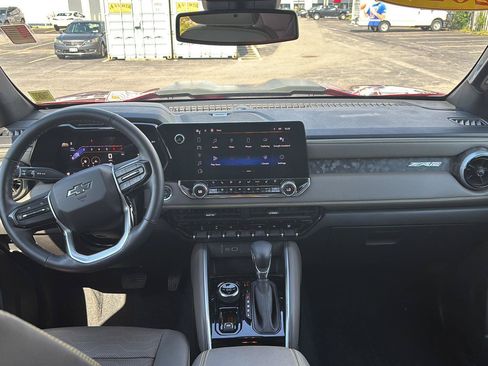 Used 2023 Chevrolet Colorado ZR2 w/ ZR2 Convenience Package III AWD/4WD image 11