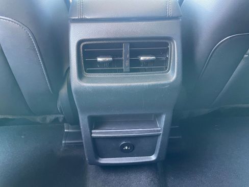 Used 2024 Ford Edge SEL image 24